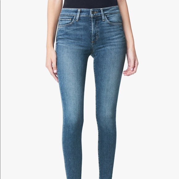 Joe's Jeans Denim - Joe’s Jeans The Icon MidRise Skinny Jeans in Jayne